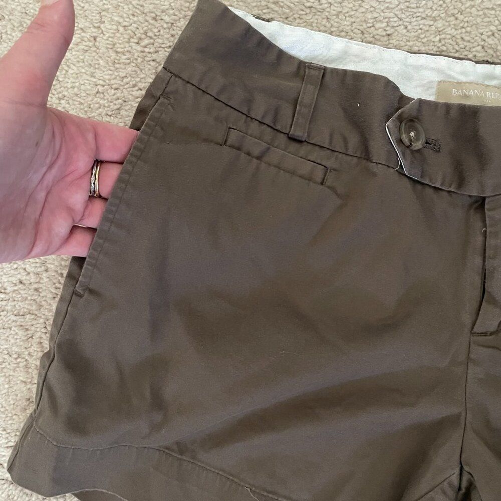 Banana Republic Women’s Chino Shorts Size 6 Tan Khaki Flat Front Casual Summer S - Picture 7 of 10